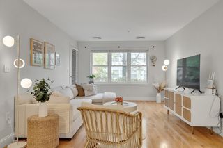 318 Rindge Ave 103, Cambridge, MA 02140