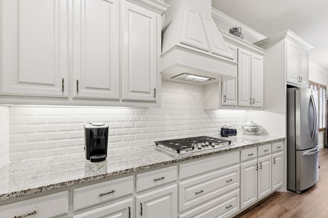 6909 Heather Lane, North Richland Hills, TX 76182