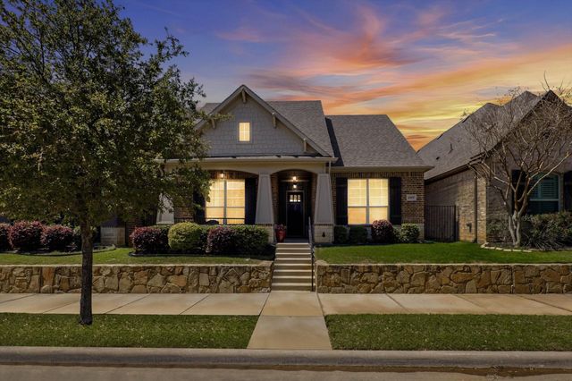 6909 Heather Lane, North Richland Hills, TX 76182