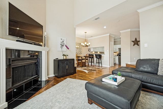 6004 Auburndale Avenue E, University Park, TX 75205