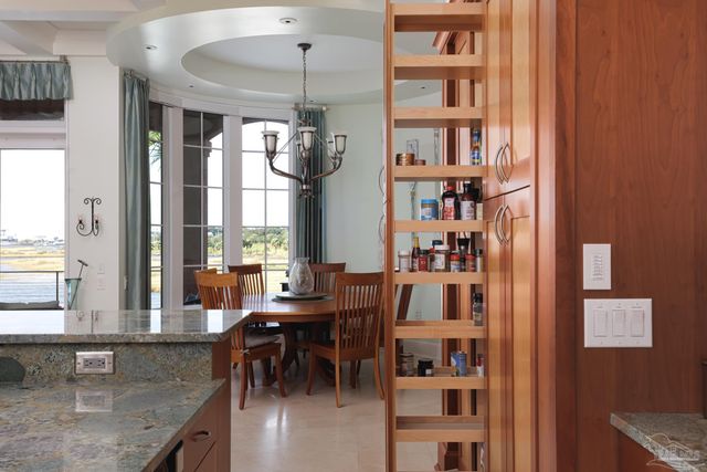 17 Wharf Ave, Pensacola, FL 32502