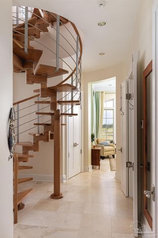 17 Wharf Ave, Pensacola, FL 32502