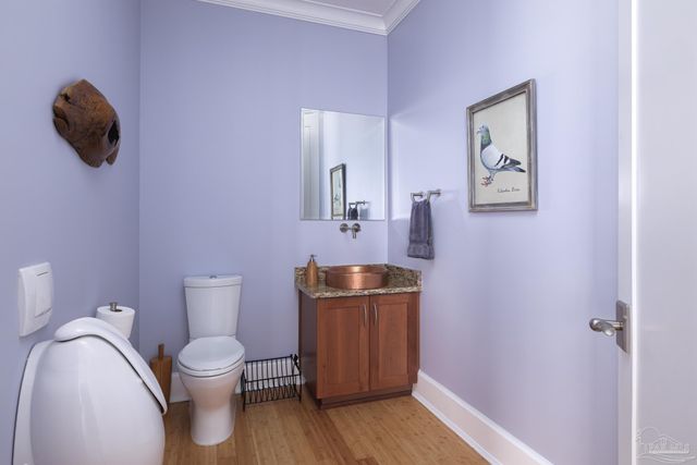 17 Wharf Ave, Pensacola, FL 32502