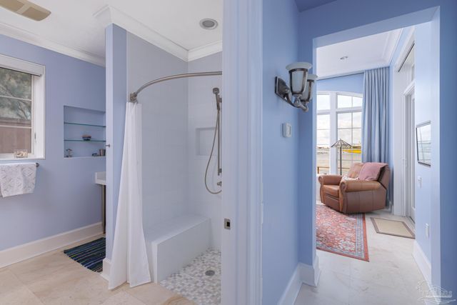 17 Wharf Ave, Pensacola, FL 32502