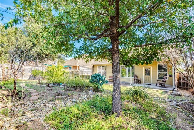 142 Calline Mayes RUN, Buda, TX 78610