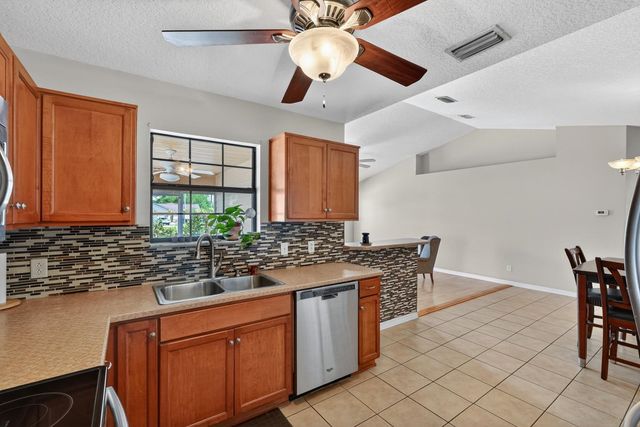 7200 Andrew Jackson St, Palatka, FL 32177