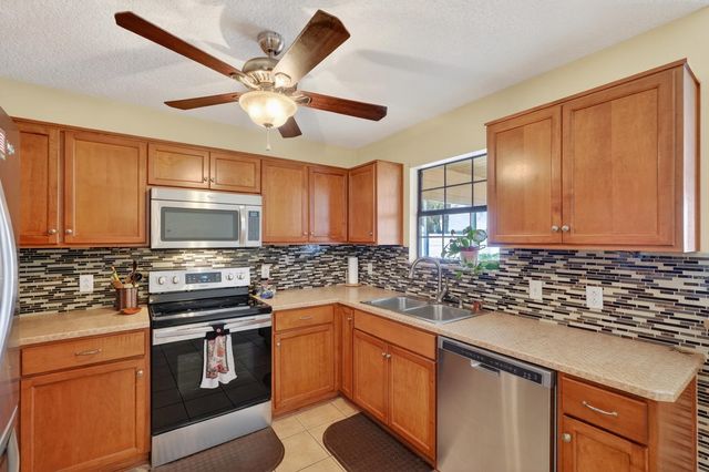 7200 Andrew Jackson St, Palatka, FL 32177