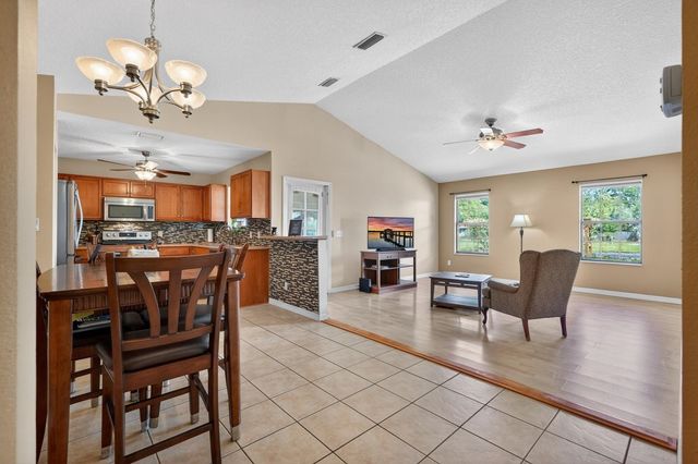 7200 Andrew Jackson St, Palatka, FL 32177