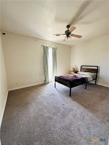 703 Skyline Avenue, Killeen, TX 76541
