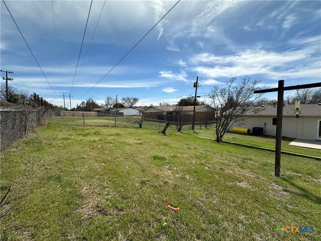 703 Skyline Avenue, Killeen, TX 76541