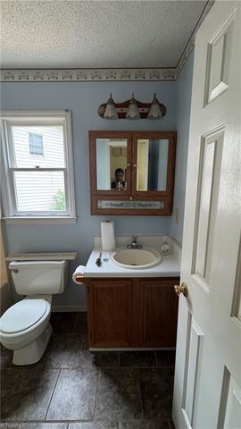 17 Planters Wood Trail, Greensboro, NC 27407