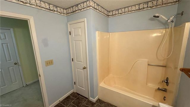 17 Planters Wood Trail, Greensboro, NC 27407