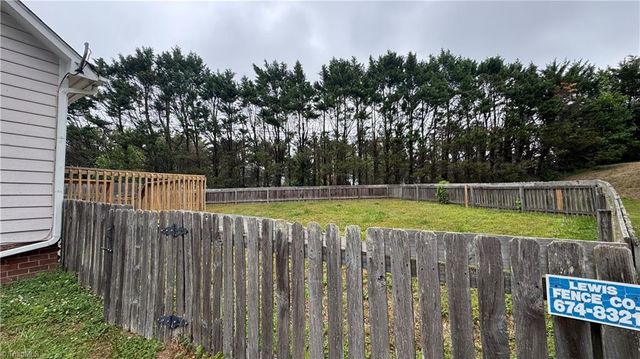 17 Planters Wood Trail, Greensboro, NC 27407