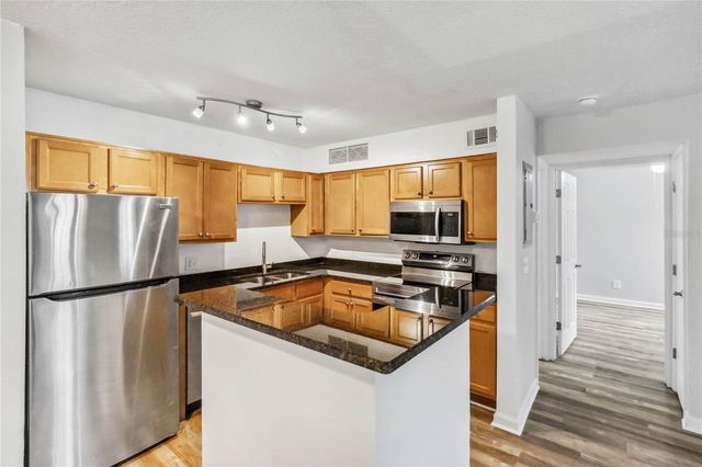 320 BLACK OAK COURT 107, Altamonte Springs, FL 32701