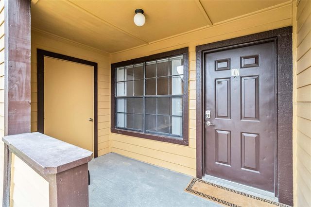 320 BLACK OAK COURT 107, Altamonte Springs, FL 32701