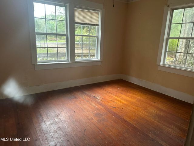 136 Plummer Circle, Jackson, MS 39212