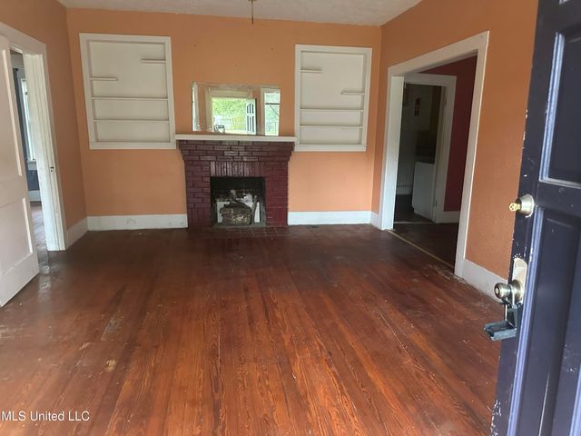 136 Plummer Circle, Jackson, MS 39212