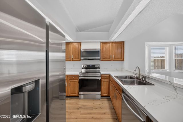 8047 MACTAVISH Way E, Jacksonville, FL 32244