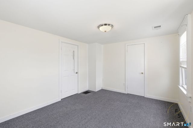 32 Lawrence Avenue, Milford, CT 06460