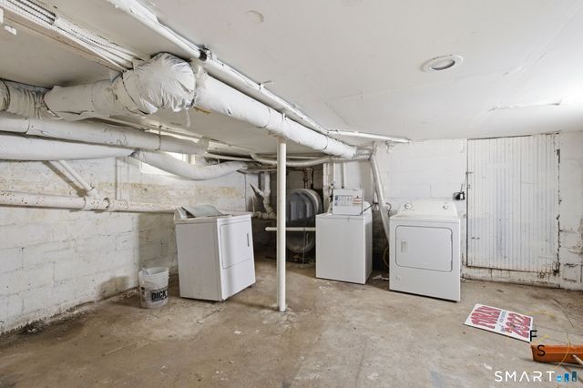 32 Lawrence Avenue, Milford, CT 06460