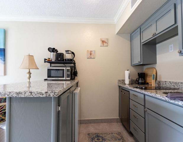 6300 Seawall Boulevard 5105, Galveston, TX 77551