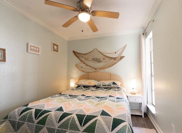 6300 Seawall Boulevard 5105, Galveston, TX 77551