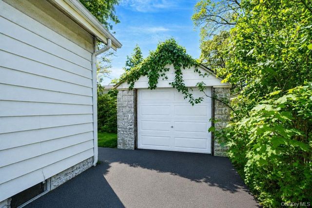 218 Pawnee Street, Ronkonkoma, NY 11779