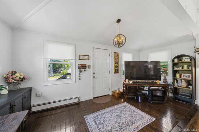 218 Pawnee Street, Ronkonkoma, NY 11779