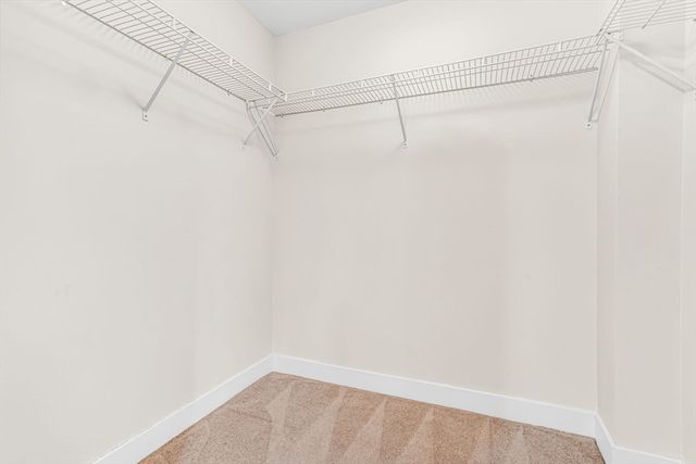 321 Hammond Pond Parkway 103, Brookline, MA 02467