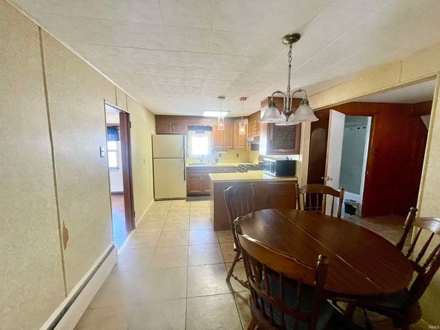 9276 E State Rd 205 Road, Churubusco, IN 46723