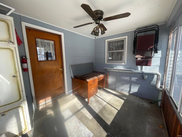 9276 E State Rd 205 Road, Churubusco, IN 46723