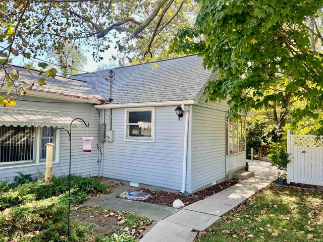 9276 E State Rd 205 Road, Churubusco, IN 46723