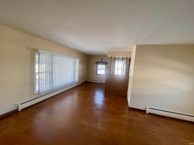 9276 E State Rd 205 Road, Churubusco, IN 46723