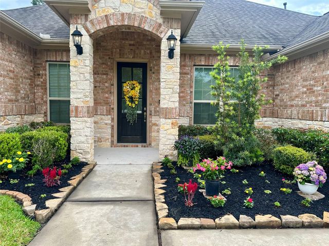 2051 Brookmont Drive, Conroe, TX 77301