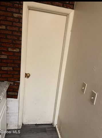 335 Central Avenue, Albany, NY 12206