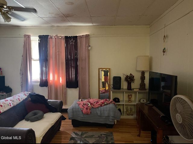 335 Central Avenue, Albany, NY 12206