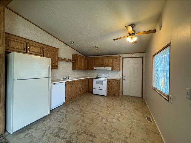 181 A-B Beacon Hill Drive, Longview, WA 98632