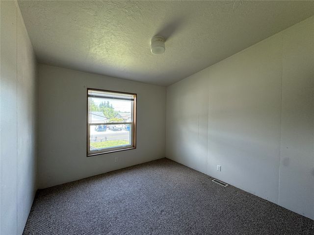 181 A-B Beacon Hill Drive, Longview, WA 98632