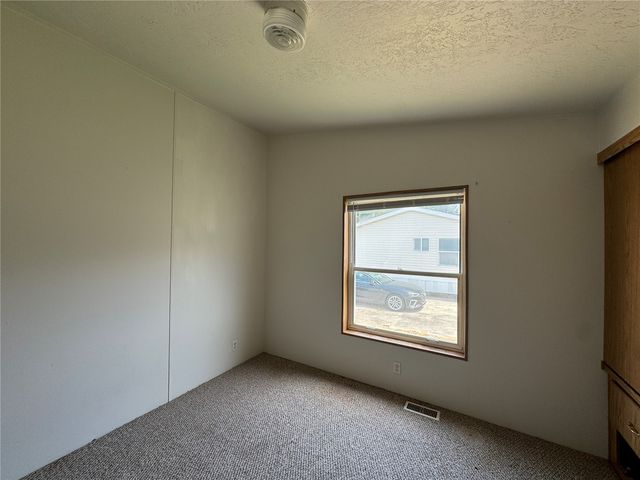 181 A-B Beacon Hill Drive, Longview, WA 98632