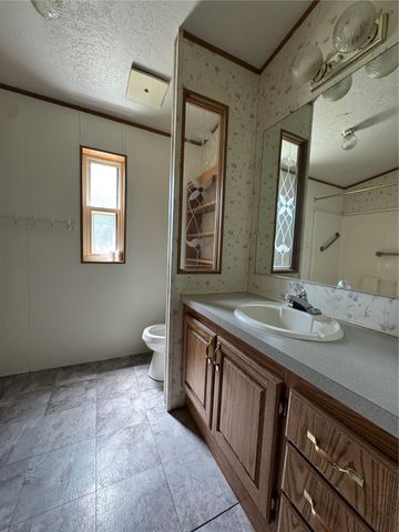 181 A-B Beacon Hill Drive, Longview, WA 98632