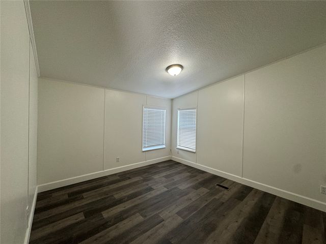 181 A-B Beacon Hill Drive, Longview, WA 98632