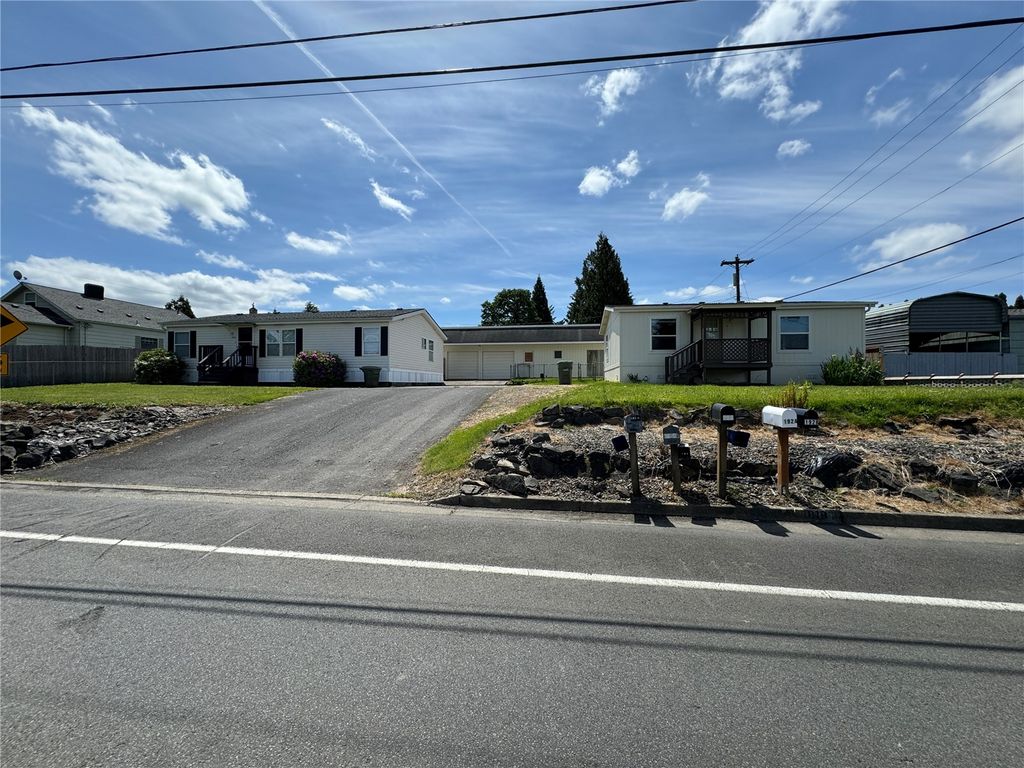 181 A-B Beacon Hill Drive, Longview, WA 98632