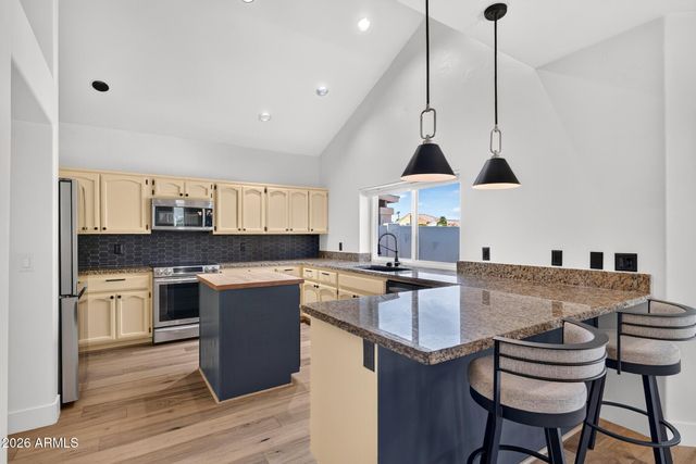 16026 S 35TH Way, Phoenix, AZ 85048