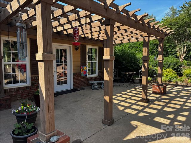 204 Old Stagecoach Road, Lawndale, NC 28090