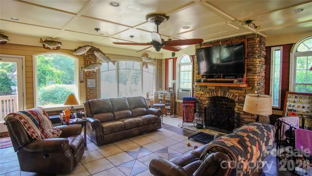 204 Old Stagecoach Road, Lawndale, NC 28090