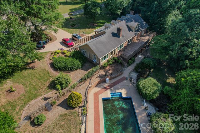 204 Old Stagecoach Road, Lawndale, NC 28090
