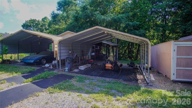 204 Old Stagecoach Road, Lawndale, NC 28090