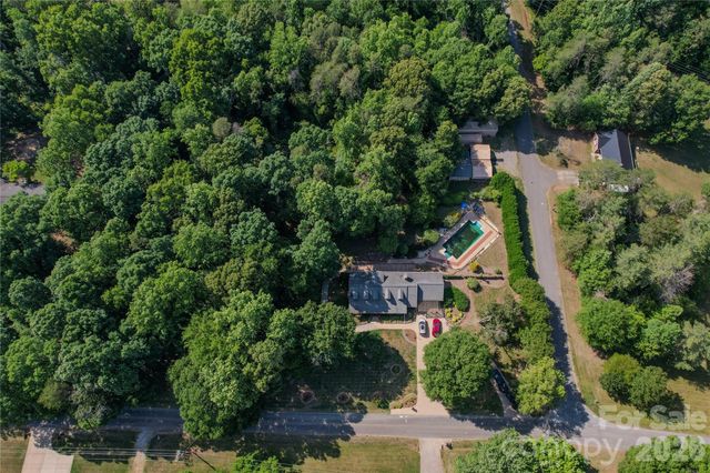 204 Old Stagecoach Road, Lawndale, NC 28090