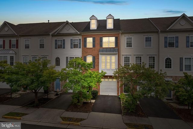 42525 MAGELLAN SQ, Brambleton, VA 20148