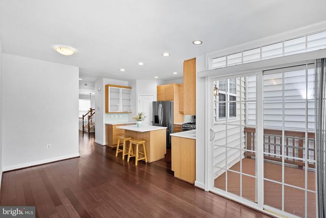 42525 MAGELLAN SQ, Brambleton, VA 20148